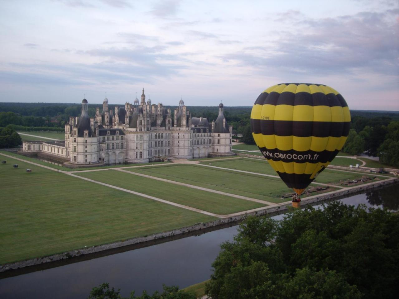 Le Prieure De Boulogne Hotel Tour-en-Sologne Bagian luar foto
